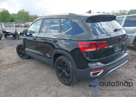 2022 Volkswagen Taos 1.5T Se из США, поврежденный, VIN 3VVWX7B24NM049589